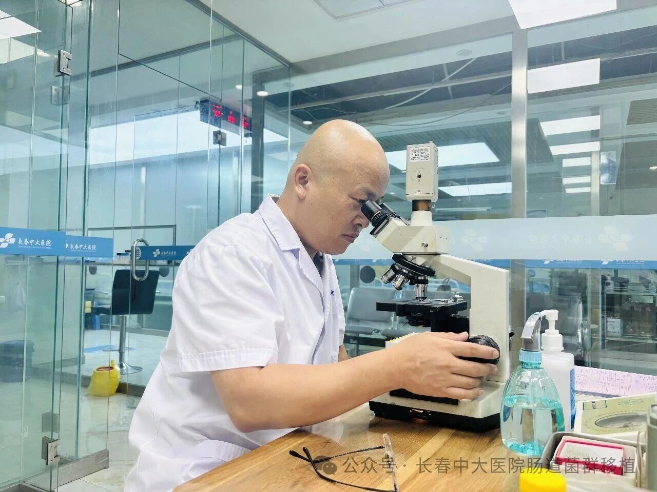 镇江市|高朋磊医师：左手男科临床，右手肠道菌群移植深入研究